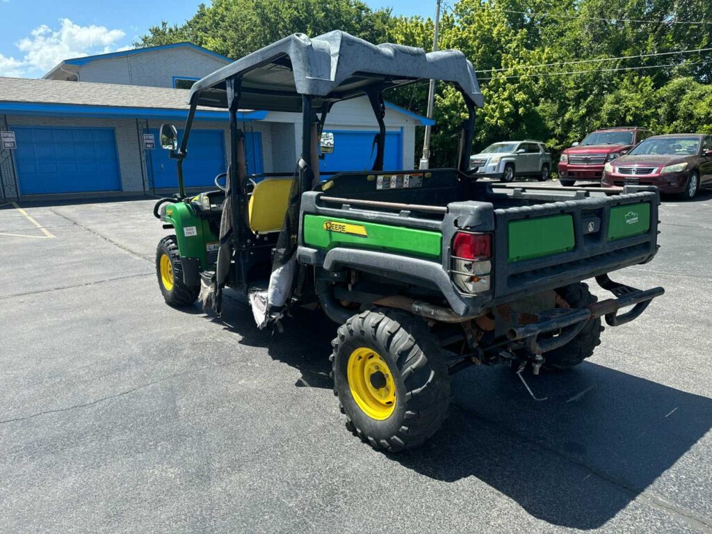 2017 John Deere GATOR