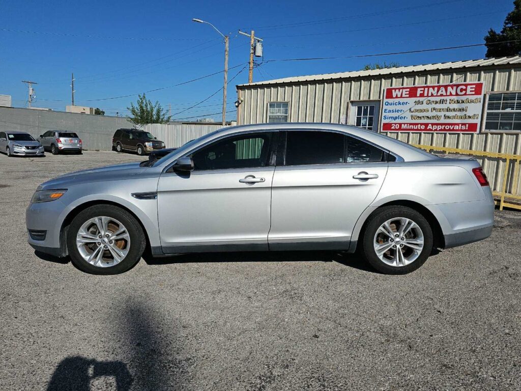 2013 Ford Taurus