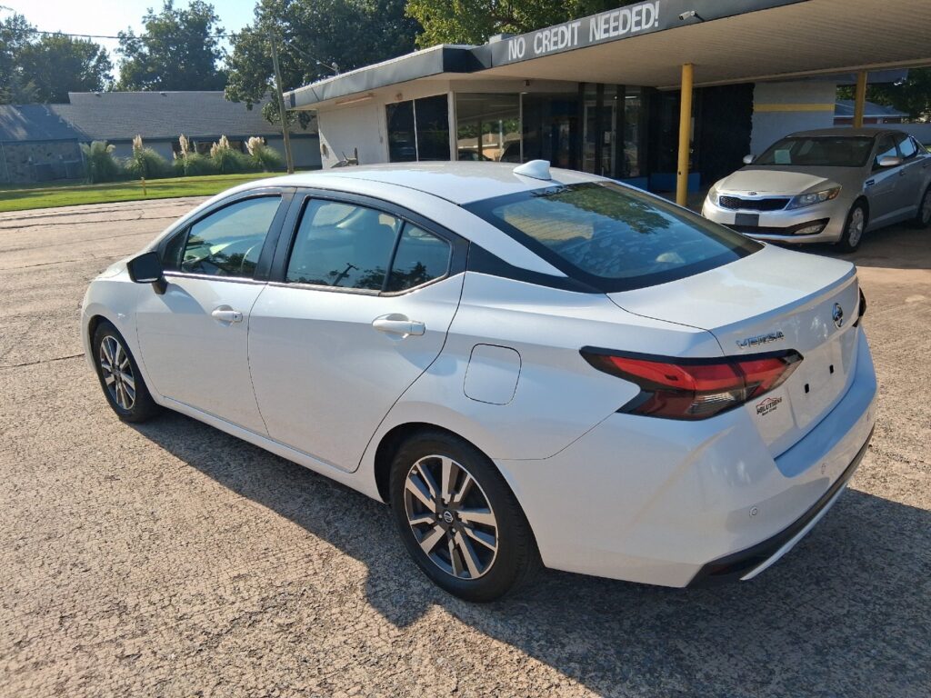 2020 Nissan Versa