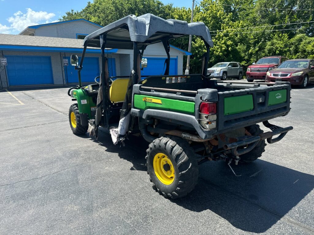 2017 JOHN DEERE GATOR