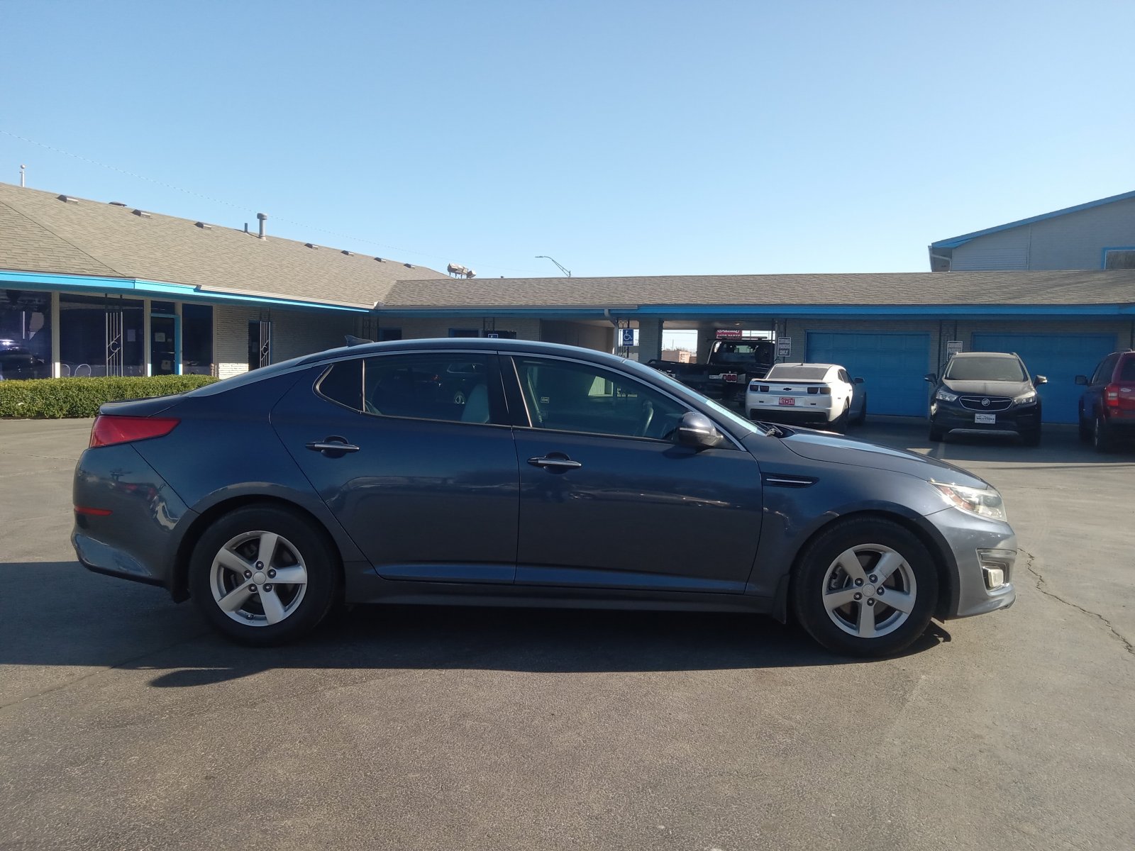 2015 Kia Optima LX - Photo 17