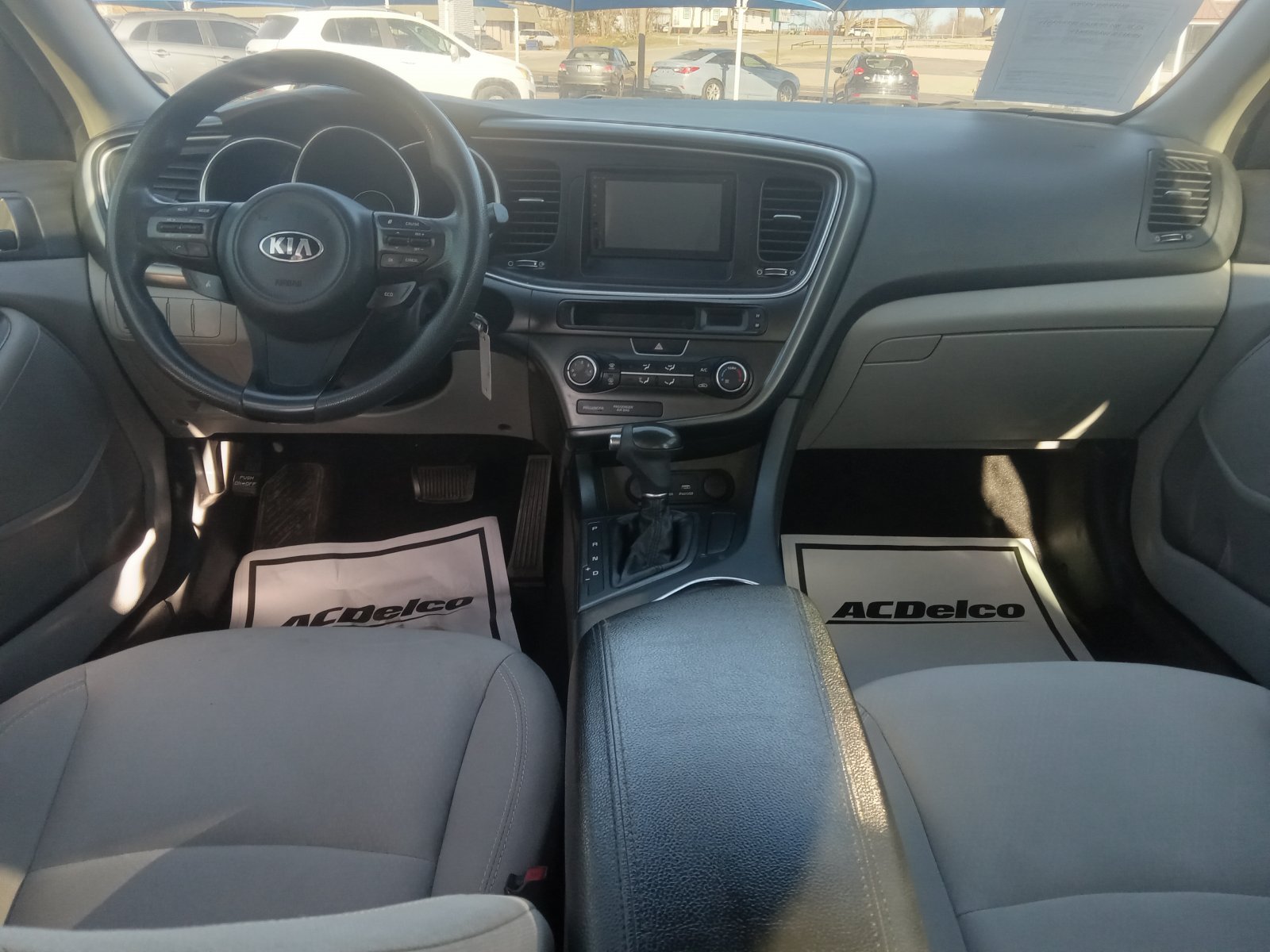 2015 Kia Optima LX - Photo 9