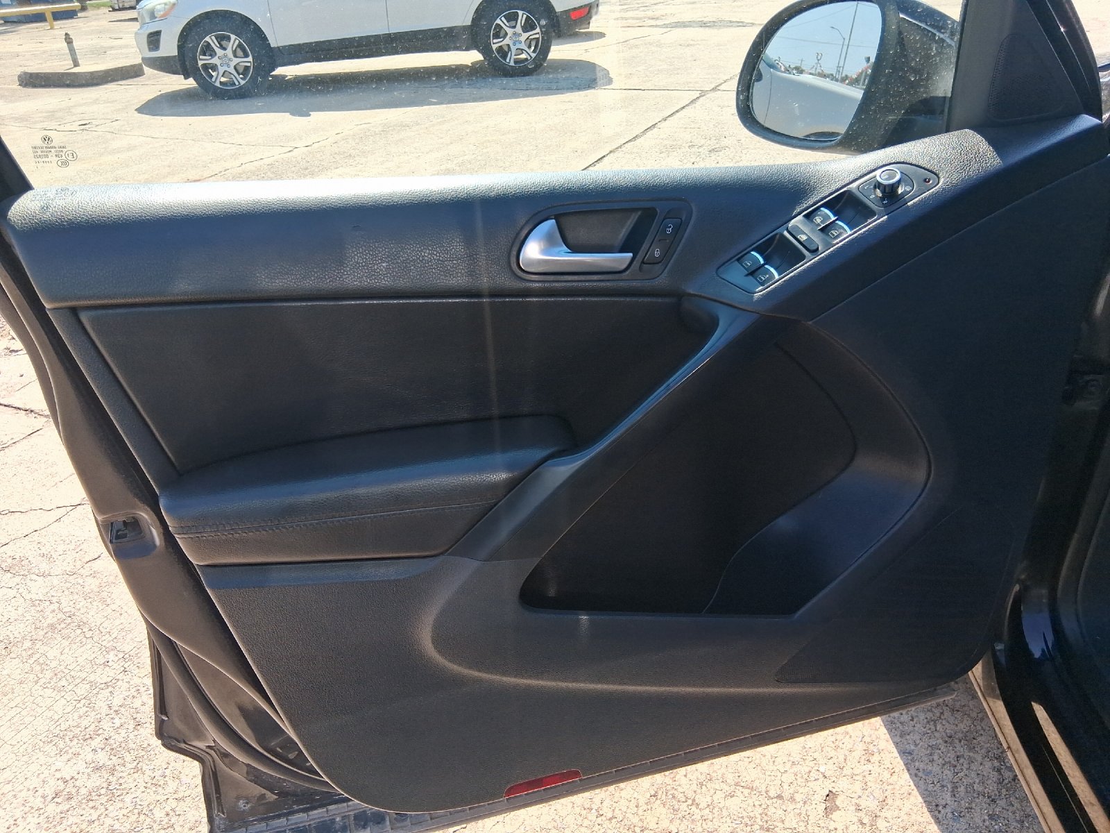 2013 Volkswagen Tiguan SE - Photo 12