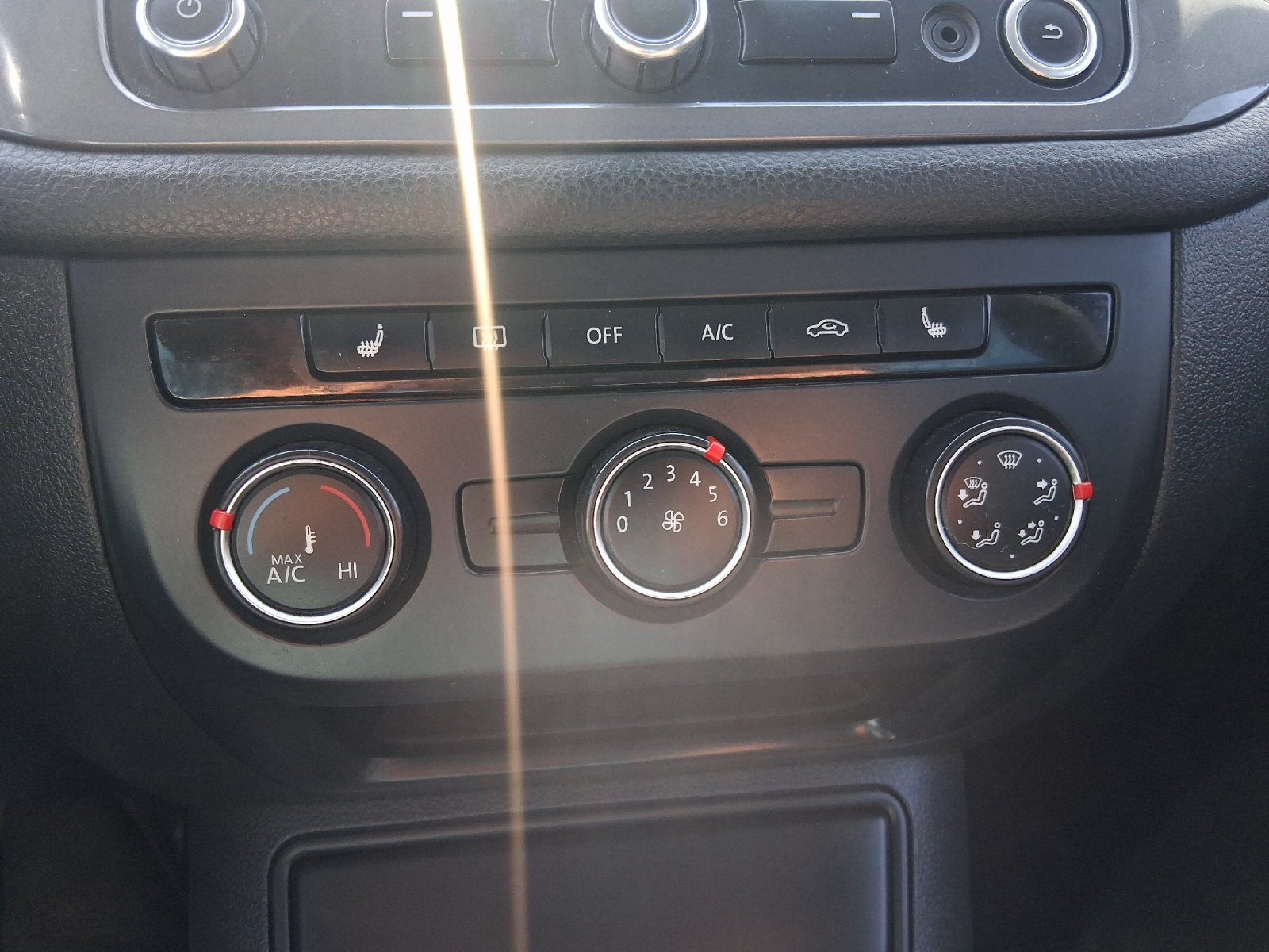 2013 Volkswagen Tiguan SE - Photo 23