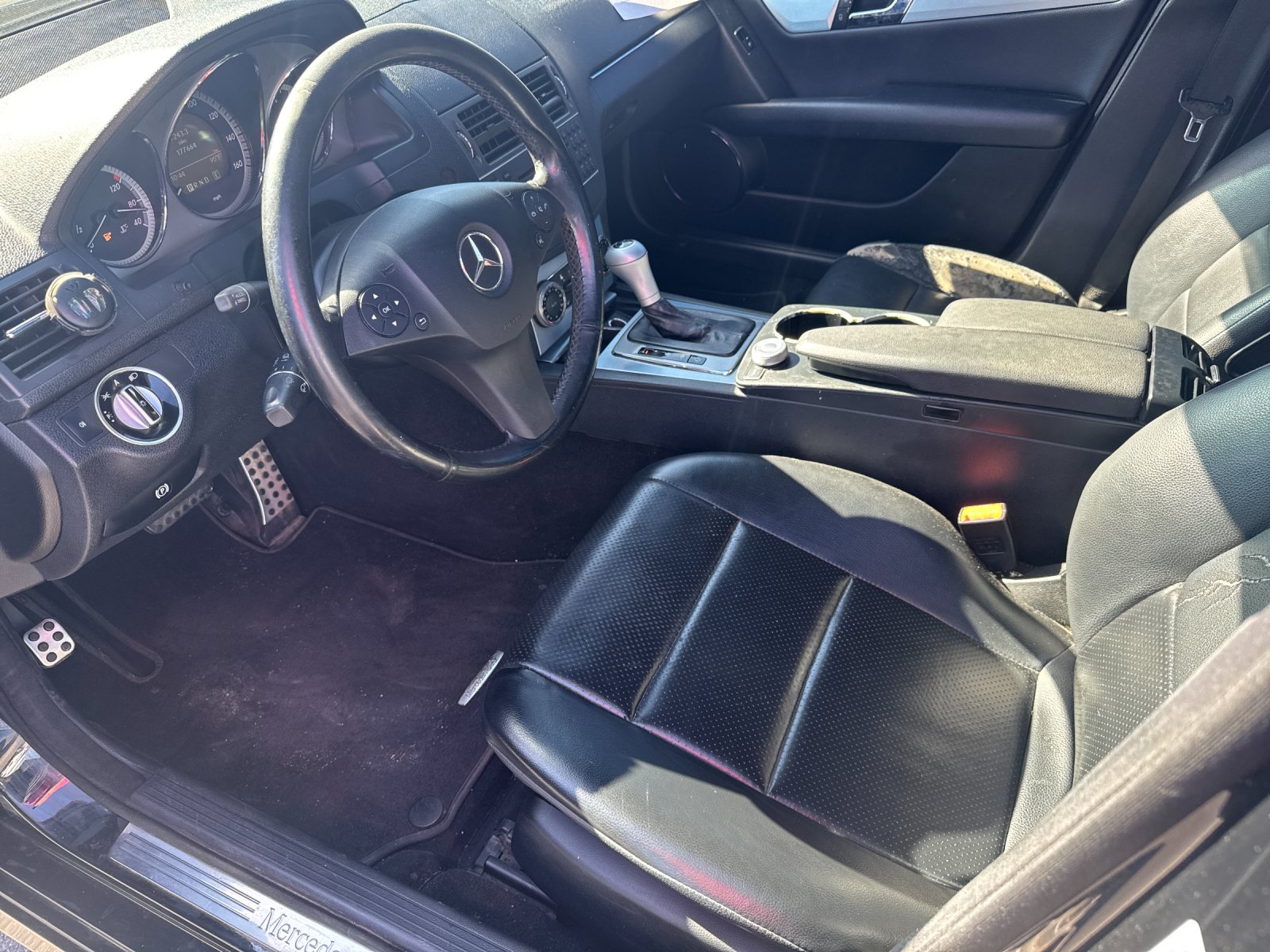 2011 Mercedes-Benz C-Class C300 Luxury - Photo 11